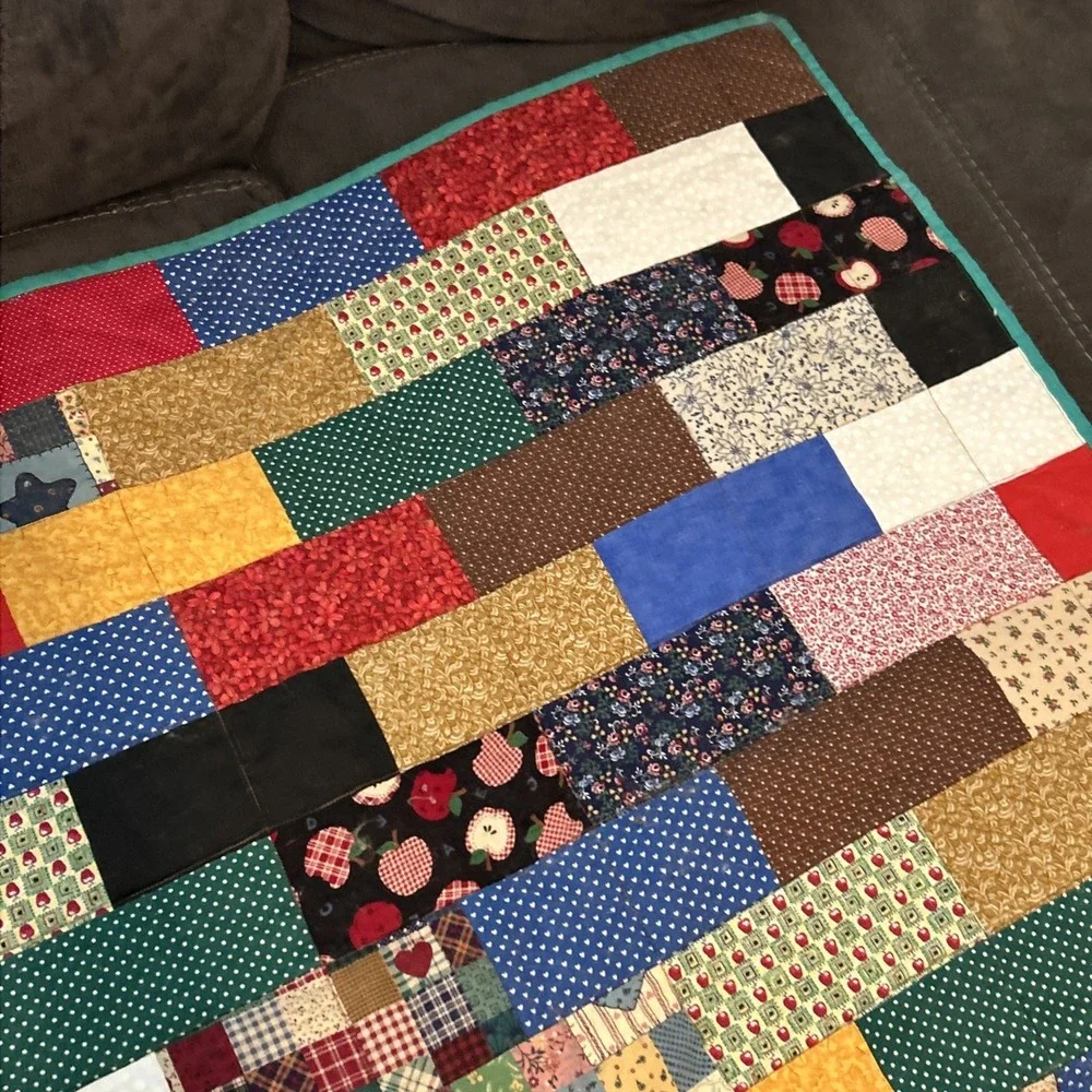Handmade Patchwork Quilt Blanket 35 in‎ Square Multicolor Lap Throw Worn